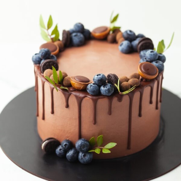 Customize Cake, Custom cake designs, Custom cake delivery, Themed cake designs, Wedding cake customization