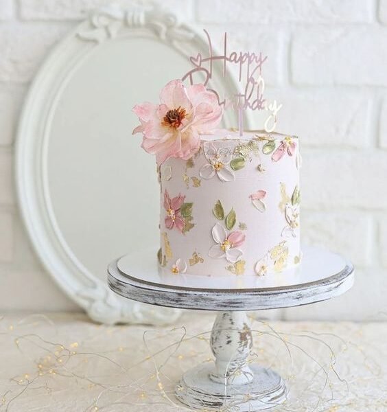 best cake, best cake in Delhi NCR, luxury cake, birthday cake, floral birthday cake, same day delivery, free delivery, online order, best cake shop in Delhi, Gurgaon best cake