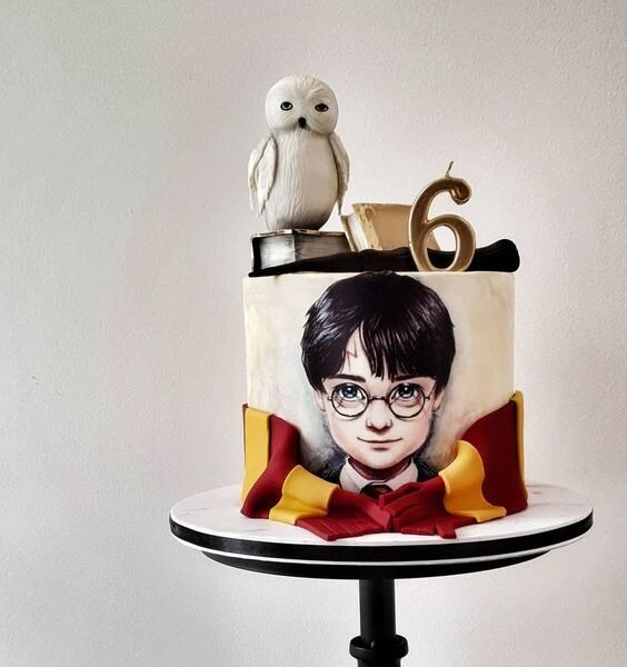 best cake near me Harry Potter theme cake order online best cake in Delhi NCR custom cakes