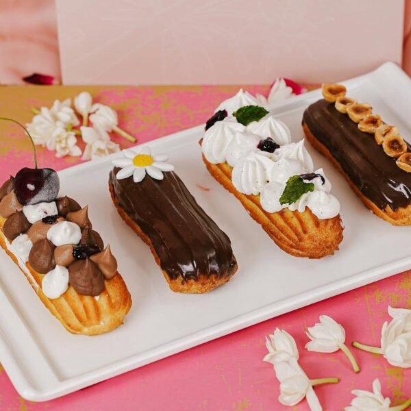 Classic Eclairs Box