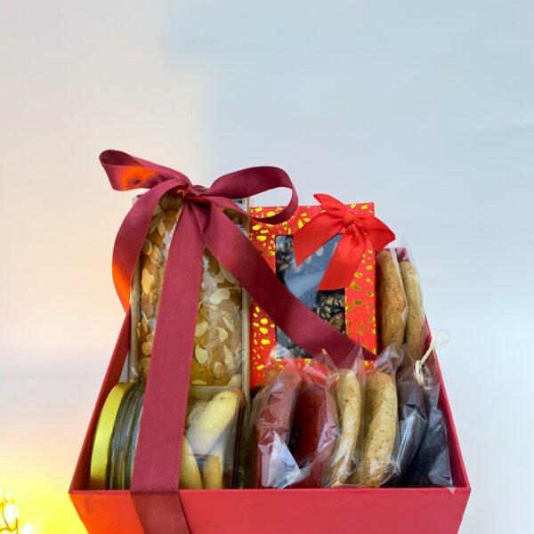 Diwali gift, Corporate Diwali gift, Gift hampers, Luxury gift hamper, Office hamper