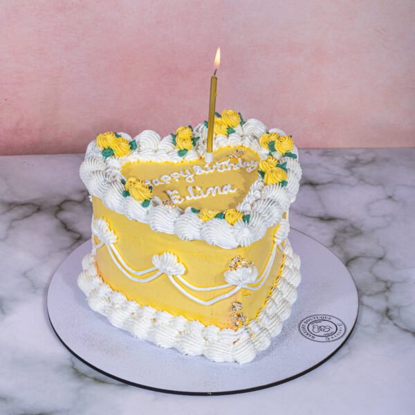 Custom Vintage Cake with retro design
